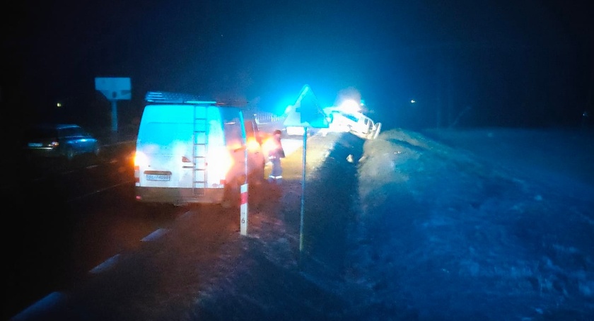 Zderzenie busa z osobówką na DK66 [foto]