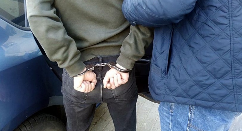 Wpadli kolejni kurierzy przewożący migrantów