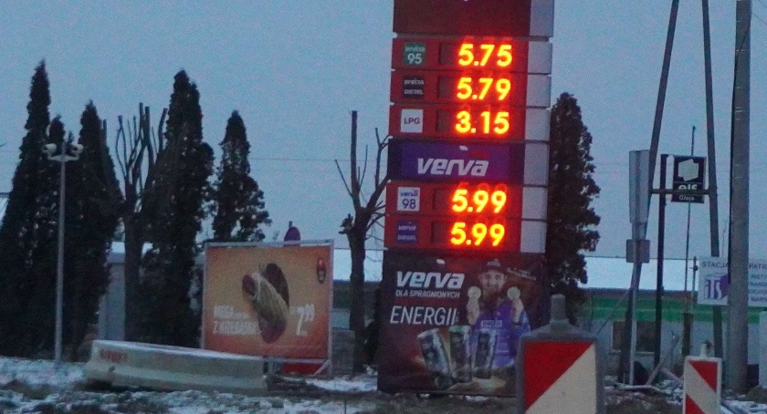Niższe ceny paliw na stacjach [FOTO]