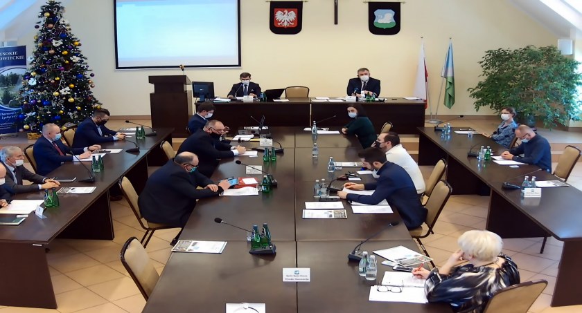 Radni uchwalili budżet Wysokiego Mazowieckiego na 2022 rok