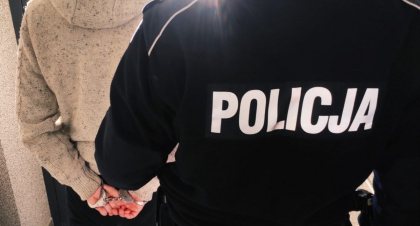 Trzech poszukiwanych wpadło w ręce policjantów