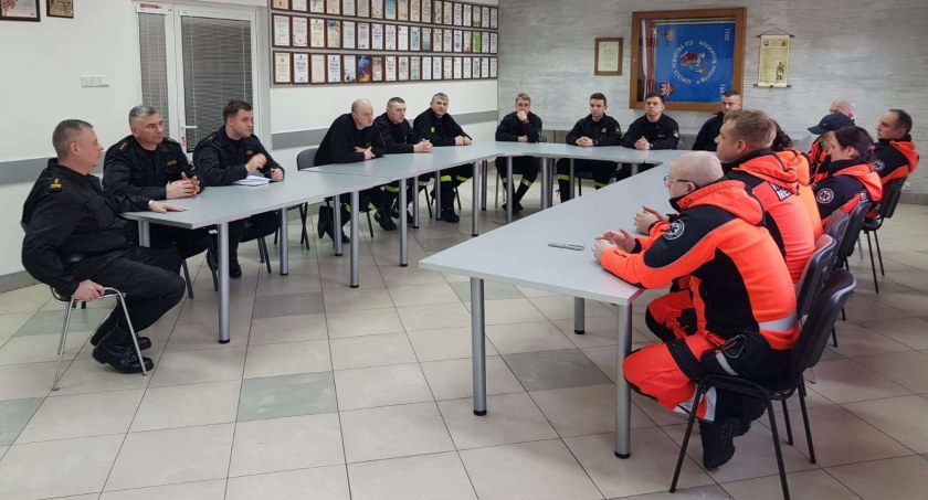 Strażacy i ratownicy medyczni o bezpieczeństwie i efektywnej pracy