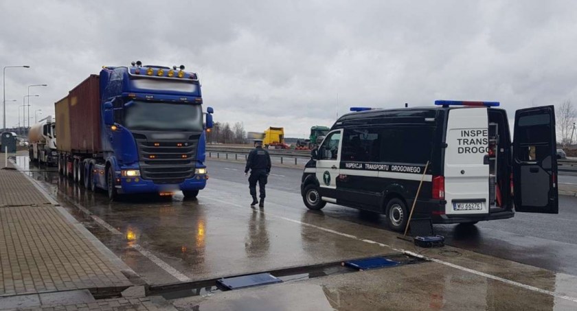 Wysokie Mazowieckie: Za ciężka ciężarówka i zmanipulowany tachograf [foto]