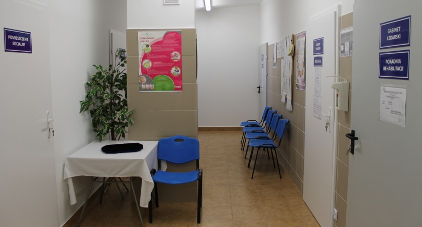 Dwie poradnie oraz punkt pobrań w Ciechanowcu oficjalnie otwarte [foto]