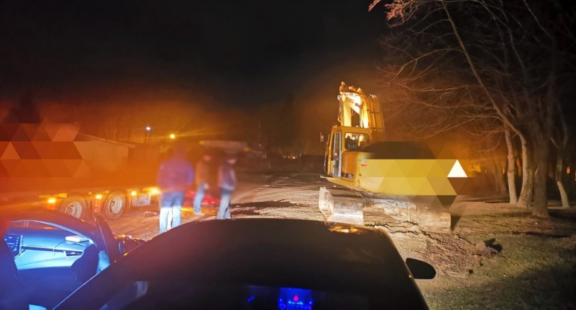 Skradziona koparka odzyskana. Cztery osoby z zarzutami [foto]