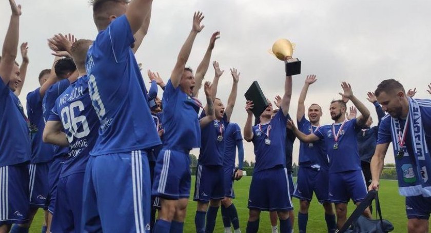Ruch i Sparta powalczą o ćwierćfinał Okręgowego Pucharu Polski