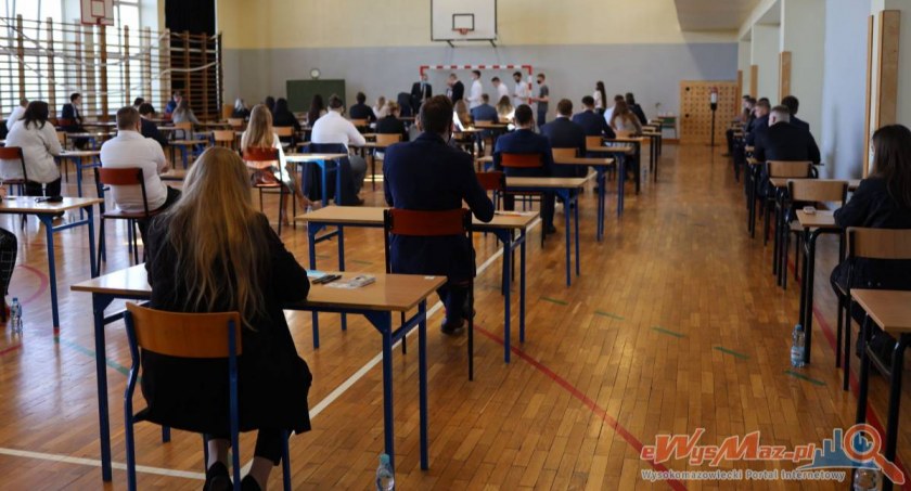 Matura i egzamin ósmoklasisty: ukraińscy uczniowie muszą znać Pana Tadeusza