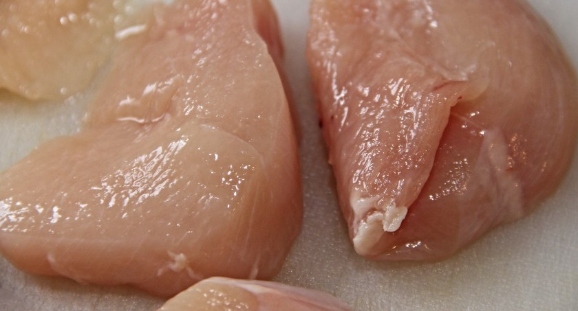 GIS: Salmonella w mięsie z kurczaka