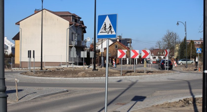 Większość mieszkańców przeciw przeniesieniu nazwy ronda - wyniki sondy