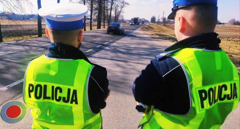Policja podsumowuje świąteczny weekend na drogach naszego powiatu