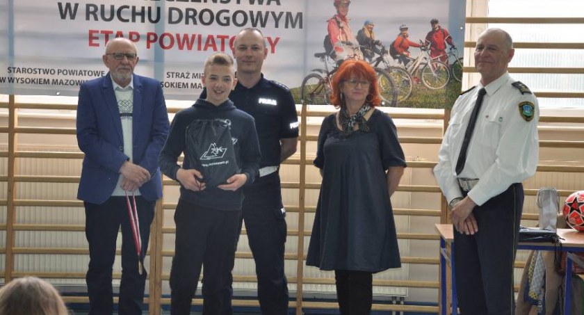 Oni wiedzą dużo o bezpieczeństwie w ruchu drogowym [foto]