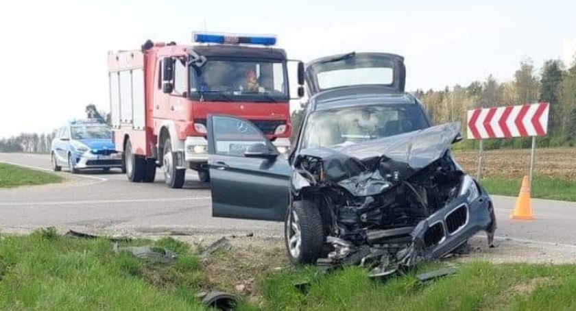 Groźnie wyglądająca stłuczka na trasie Sokoły - Jeżewo [foto]