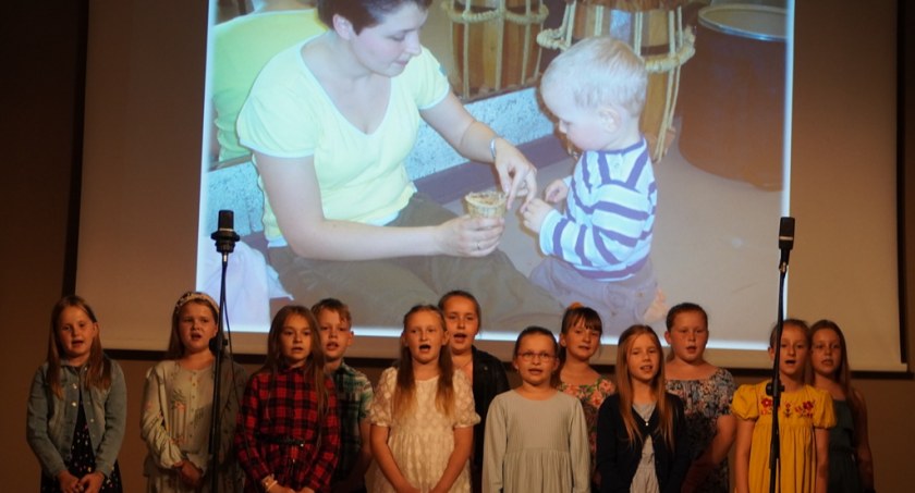 Sokoły: Uroczysty Dzień Mamy i Taty [foto]
