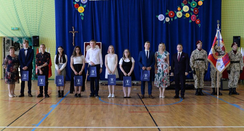 Ciechanowiec: Uroczyste zakończenie roku szkolnego 2021/2022 w ZSOiZ [foto]