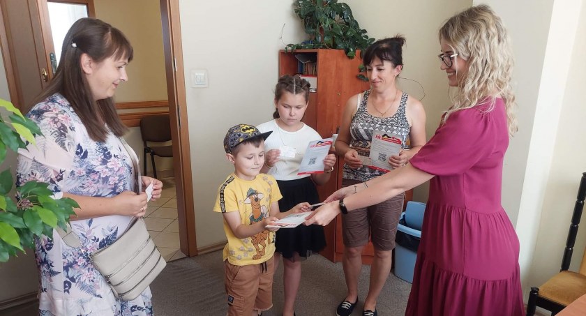 Uchodźcy z Ukrainy otrzymali bony na zakupy