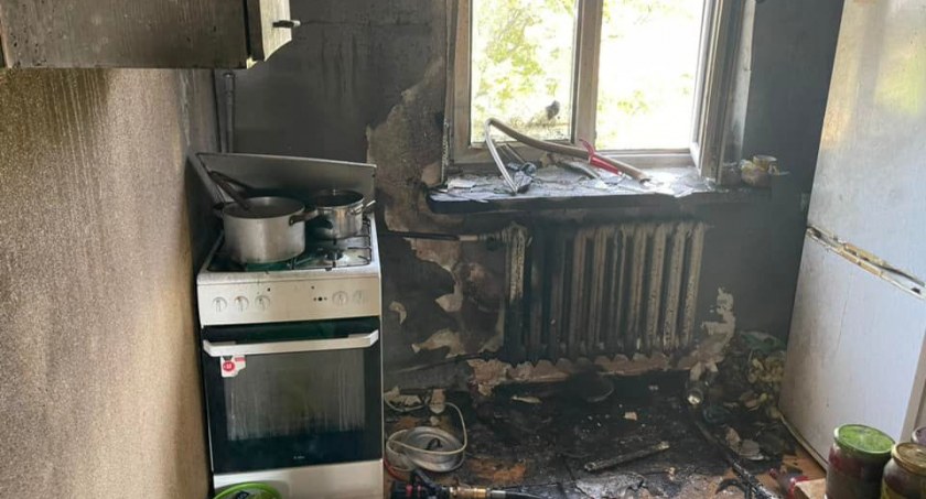 Pożar mieszkania w Sokołach. Zaczęło się od frytownicy [foto]