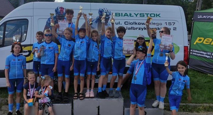 Kolejne sukcesy młodych kolarzy z KS Kulesze Kościelne [foto]