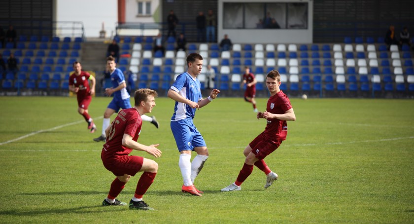 Jutro derby powiatu w IV lidze! Zapraszamy kibiców