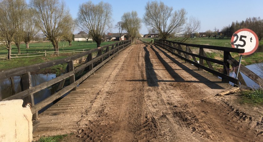 Klukowo: Drewniany most w Wyszonkach-Nagórkach zastąpi nowa konstrukcja