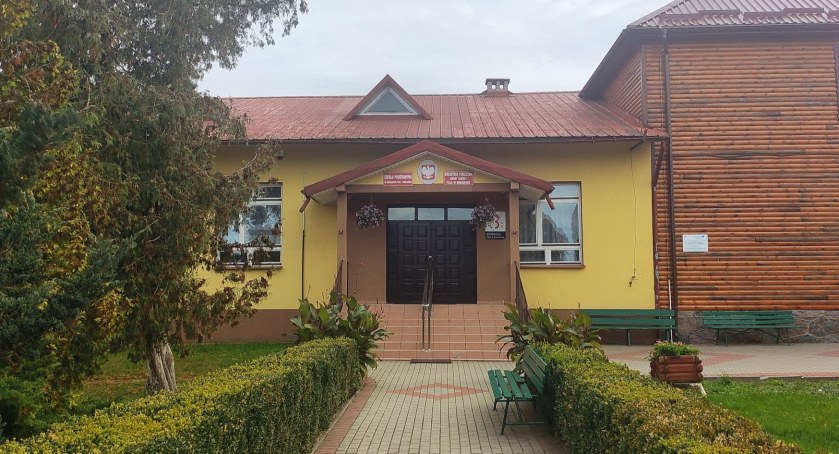 Gmina chce zamknąć szkołę w Bruszewie. Rada w większości za skargą do WSA