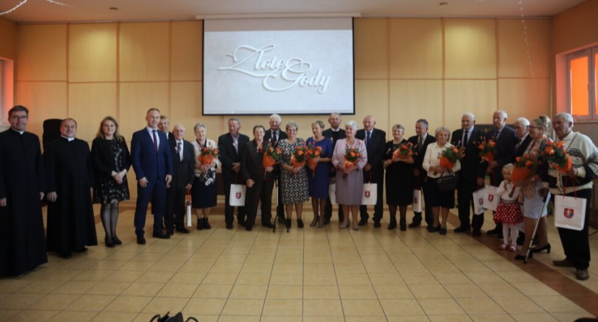 Kulesze Kościelne: Dwanaście par świętowało Złote Gody [foto]
