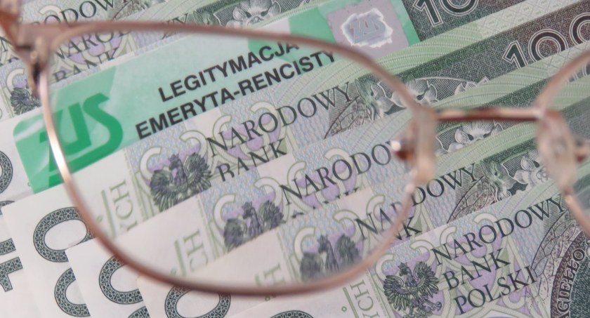 Emeryci i renciści mogą dorobić więcej 