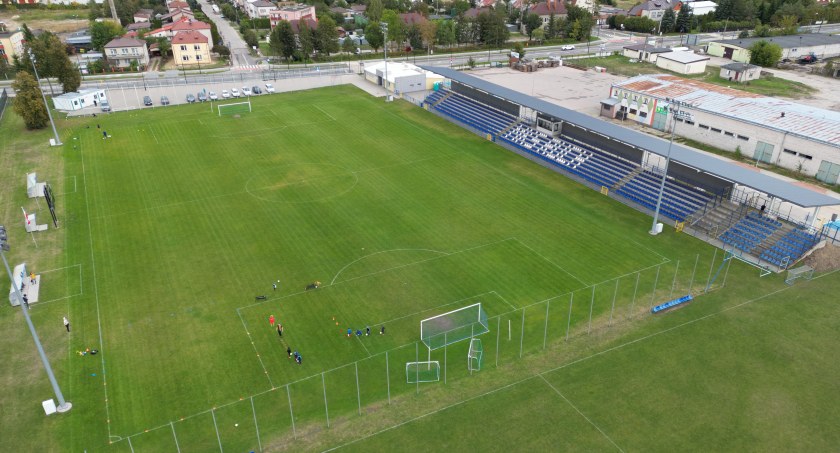 IV liga: Ruch niczym rozpędzony pociąg, Sparta zaskoczyła jakością – podsumowanie