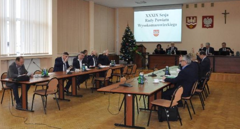 Radni uchwalili budżet Powiatu na 2023 rok i przyjęli Plan Naprawczy Szpitala  [retransmisja]