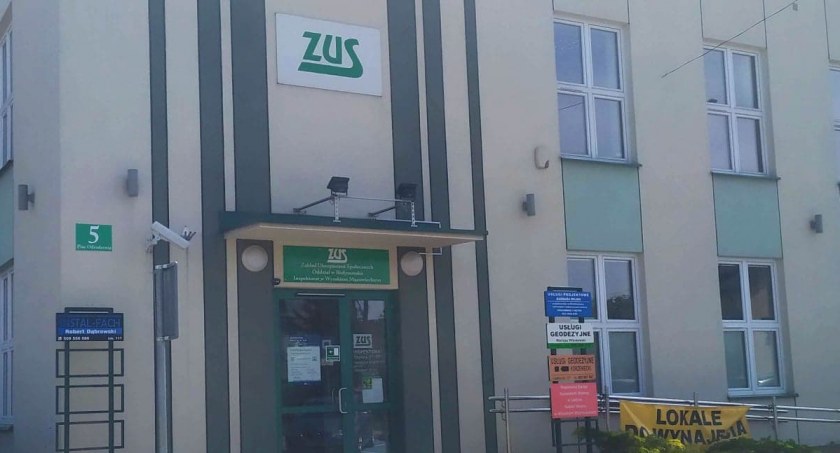 ZUS: Renta socjalna zamiast renty uczniowskiej