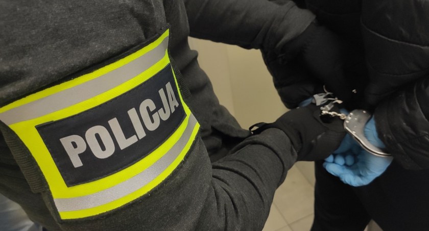Dwóch poszukiwanych wpadło w ręce wysokomazowieckich policjantów