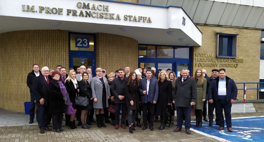 Najlepsi podlascy rolnicy i agroprzedsiębiorcy biorą udział w Konfrontacjach Drogi do AgroSukcesu na SGGW [FOTO+VIDEO]