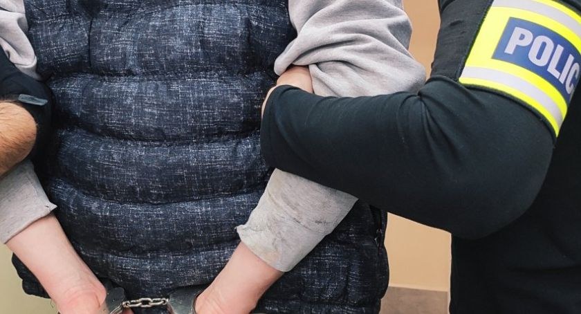 Policjanci zatrzymali siedmiu poszukiwanych przez organy ścigania