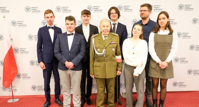 Sukces uczniów Jagiellończyka w IX Regionalnej Olimpiady Historycznej Wiedzy o Armii Krajowej