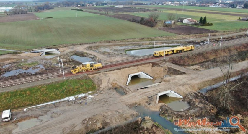 Rail Baltica: Postępują prace przy budowie wiaduktów w powiecie wysokomazowieckim