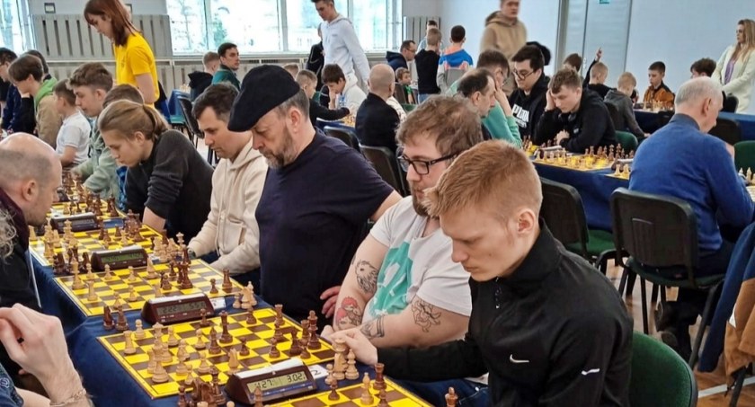 Ponad 90 zawodników rywalizowało podczas XV Otwartego Turnieju Szachowego im. Czesława Burdziuka [foto]