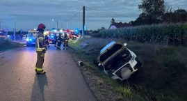 Wypadek w Czyżewie. Dwie osoby w szpitalu, DK63 zabl…