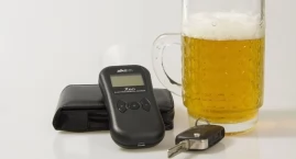 Cofnął Volvo na widok patrolu. 41-latek miał ponad 2&hellip;