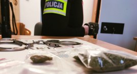 Kolejny mieszkaniec powiatu wpadł z narkotykami