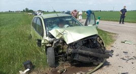 Zderzenie ciągnika rolniczego z osobówką [foto]