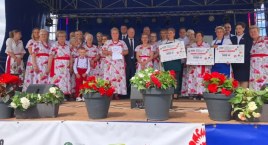 I Powiatowy Zjazd Kół Gospodyń Wiejskich w Kobylinie-Borzymach za nami [foto]