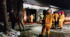 Pożar warsztatu połączonego z oborostodołą. W środku&hellip;