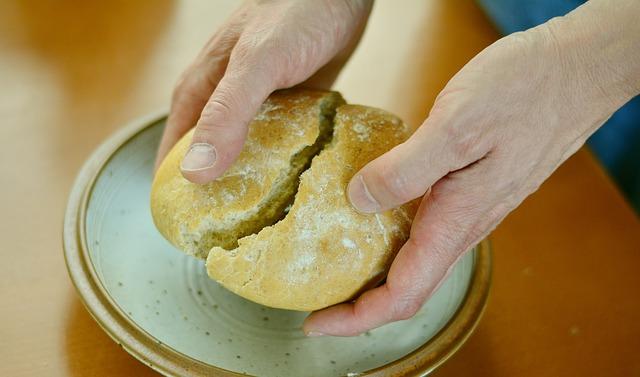 Zbierają żywność dla biednych, żeby nie byli głodni w święta