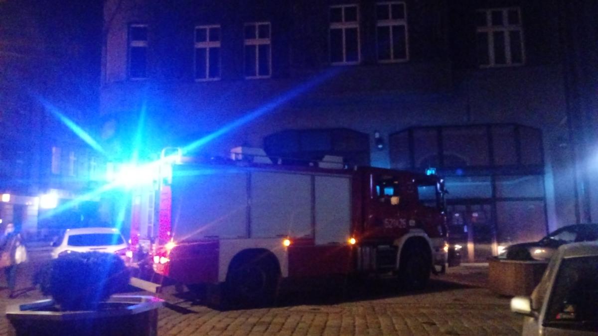 Niebezpieczne stężenie tlenku węgla w mieszkaniu na Krakowskiej