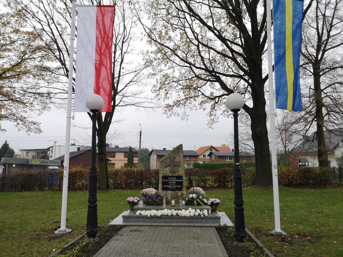 Radni Dzielnicy Kosztowy złożyli kwiaty i hołd w imieniu mieszkańców