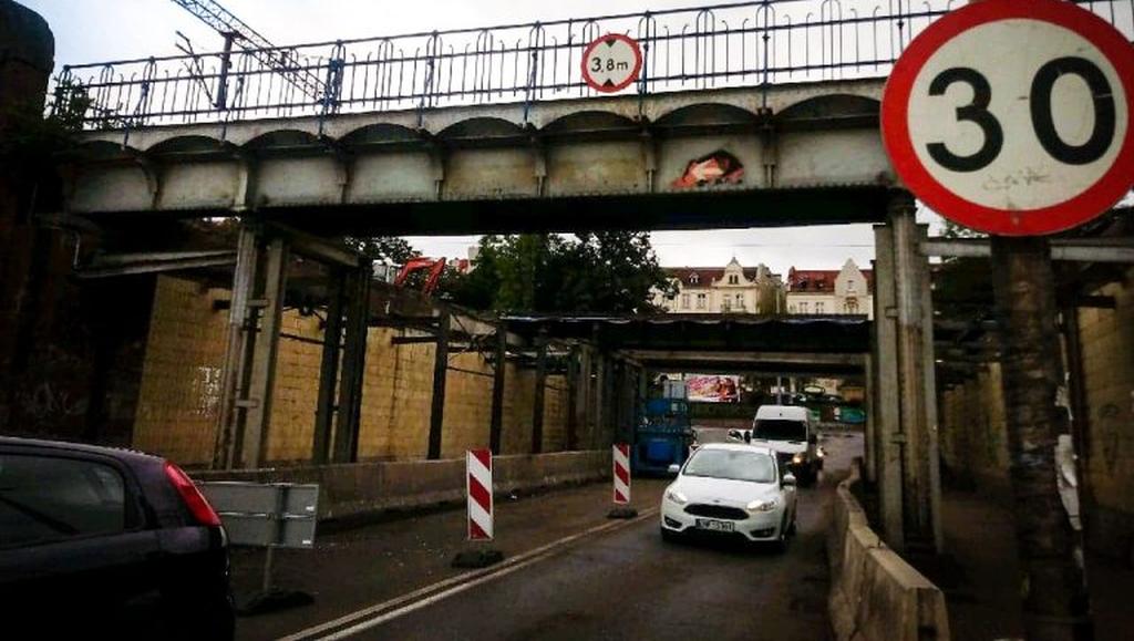 Remont wiaduktu przy Krakowskiej się przedłuży