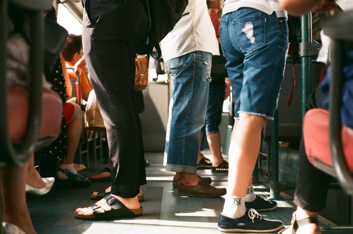 Przybędzie kontrolerów w autobusach