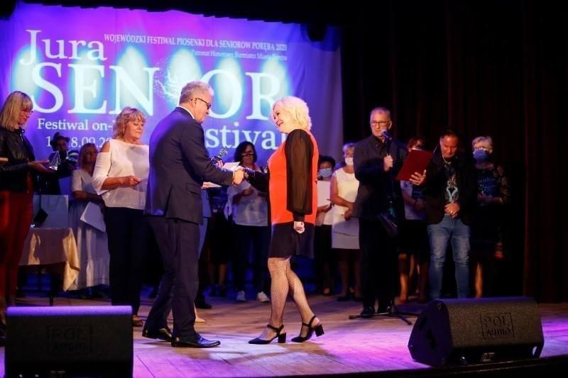 Wyśpiewała wyróżnienie na Jura Senior Festival