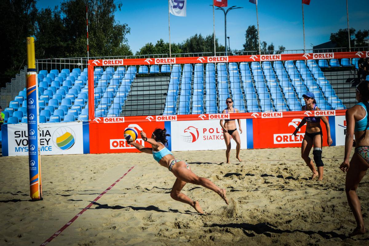 Mistrzostwa Polski w Parku Słupna! Przyjdź obejrzeć siatkówkę plażową