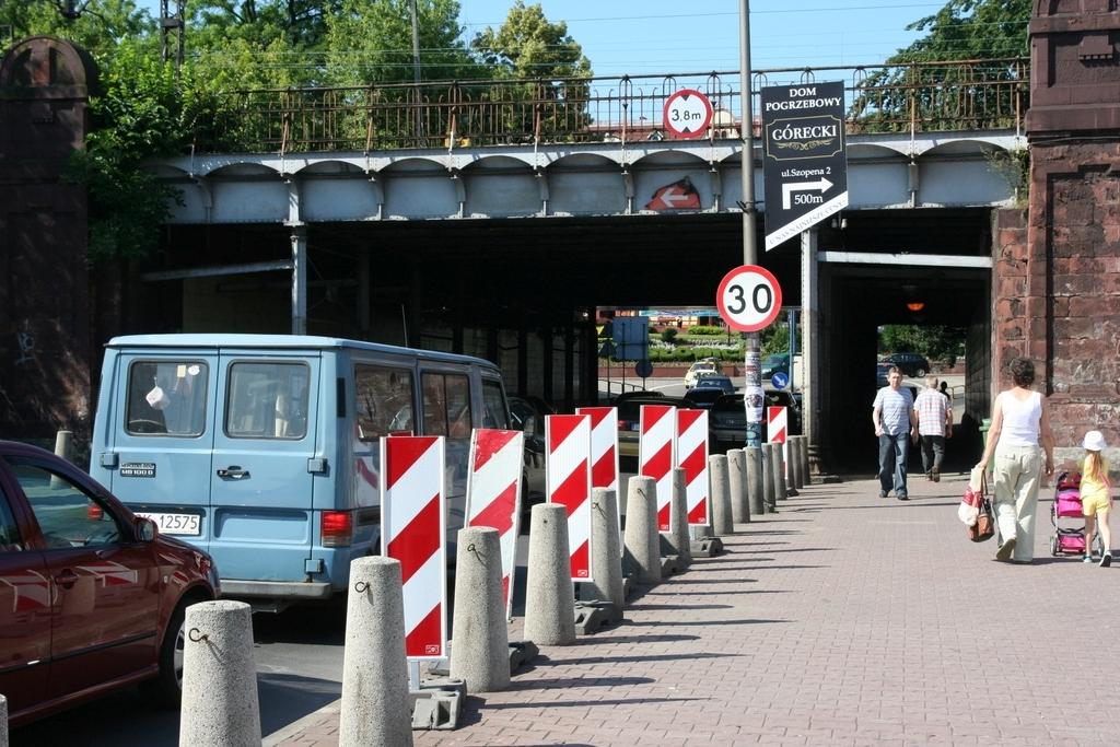 Uwaga kierowcy! Roboty na wiadukcie i objazdy w Centrum