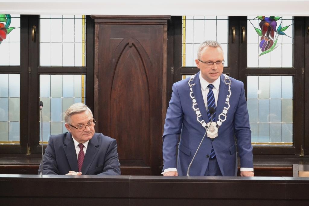 Dzisiaj nadzwyczajna sesja rady miasta